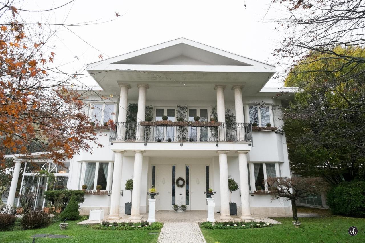Villa Patrizia Magnago Екстериор снимка